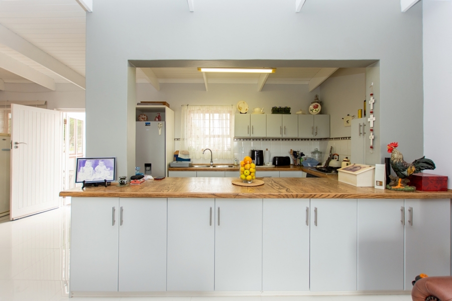 7 Bedroom Property for Sale in Paternoster Western Cape
